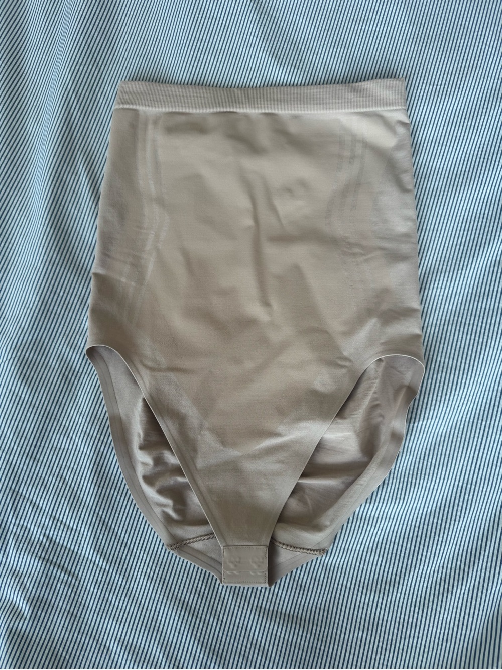 NWOT High waist brief control SPANX